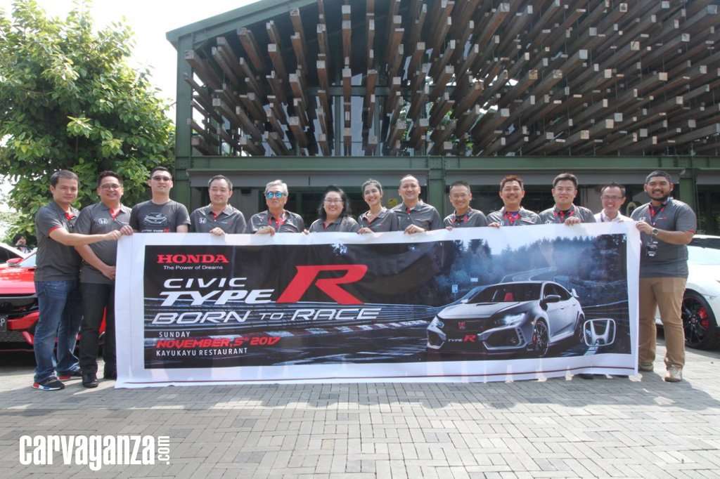 Honda Jakarta Centre Serahkan 7 Unit Civic Type R Honda Jakarta Centre Serahkan 7 Unit Civic Type R