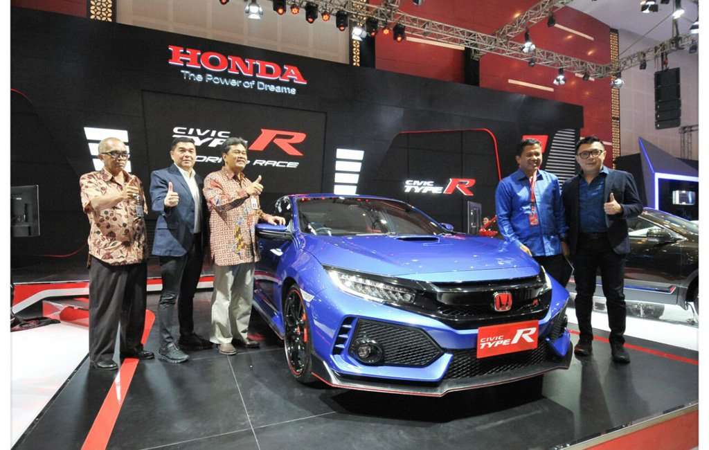 Honda Type R Berkelir Brilliant Sporty Blue Tampil Perdana di POS 2017 Honda Type R Berkelir Brilliant Sporty Blue Tampil Perdana di POS 2017