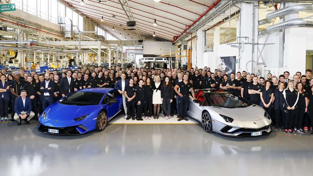 Lamborghini Sudah Cetak 7.000 Aventador dan 9.000 Huracan Lamborghini Sudah Cetak 7.000 Aventador dan 9.000 Huracan