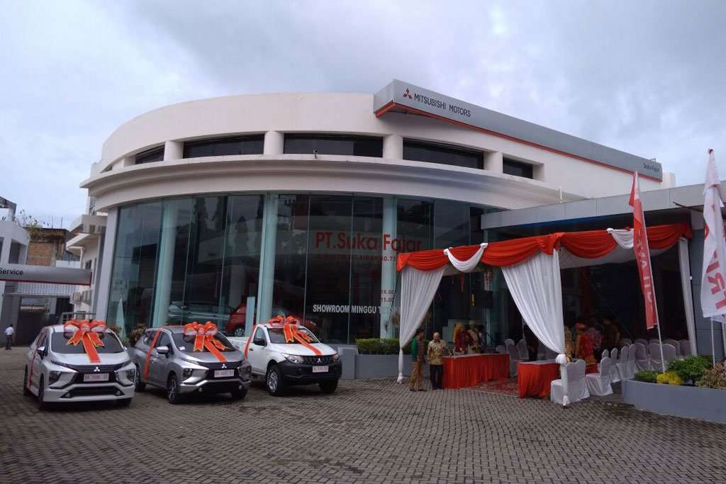 Mitsubishi Motors Tambah Diler Kendaraan Penumpang di Padang Mitsubishi Motors Tambah Diler Kendaraan Penumpang di Padang