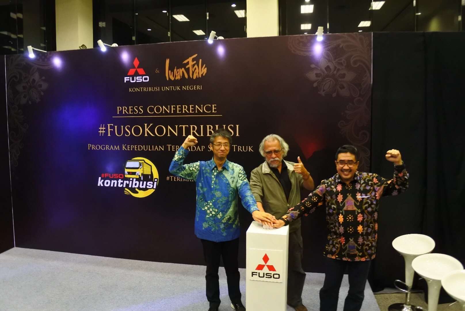 Mitsubishi FUSO Apresiasi Supir Truk Mitsubishi FUSO Apresiasi Supir Truk