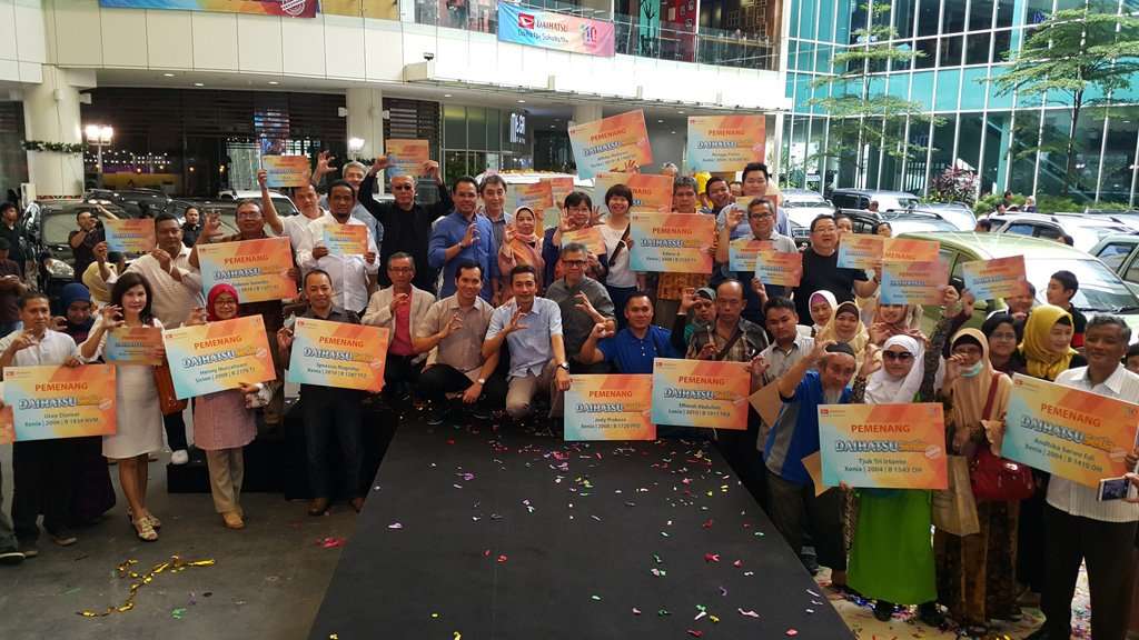 Daihatsu Catat Rekor Rekondisi 110 Unit Mobil Pelanggan Setianya Daihatsu Catat Rekor Rekondisi 110 Unit Mobil Pelanggan Setianya