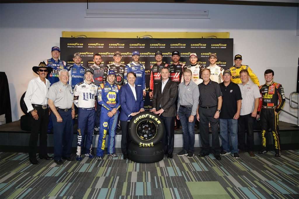 Ban Goodyear Perpanjang Kerjasama dengan NASCAR Ban Goodyear Perpanjang Kerjasama dengan NASCAR