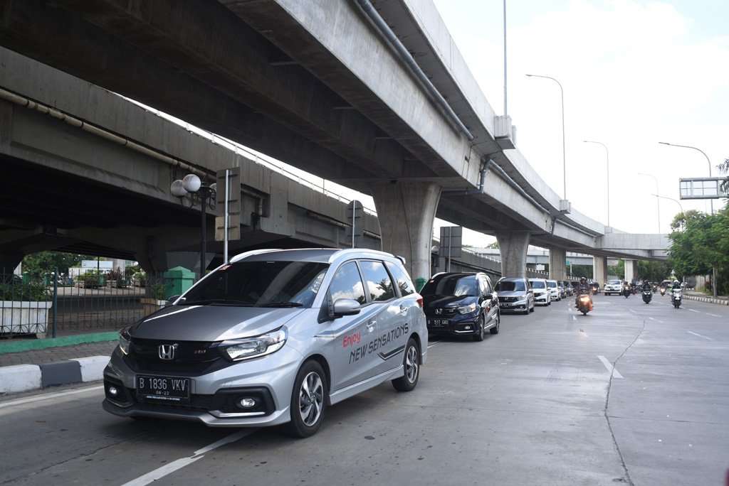 Honda Gelar Tantangan Hemat BBM Komunitas Mobilio Honda Gelar Tantangan Hemat BBM Komunitas Mobilio