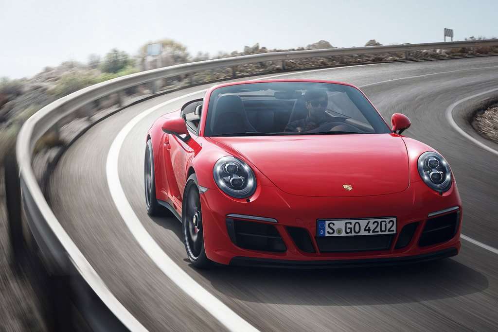 Porsche 911 Next-Generation Bakal Punya Versi Plug-in Hybrid Porsche 911 Next-Generation Bakal Punya Versi Plug-in Hybrid