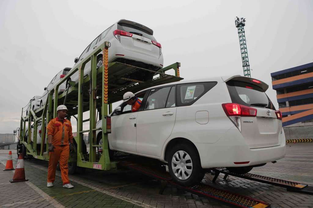 Toyota Cetak Rekor Ekspor Kendaraan Tertinggi Sejak 1987 Toyota Cetak Rekor Ekspor Kendaraan Tertinggi Sejak 1987