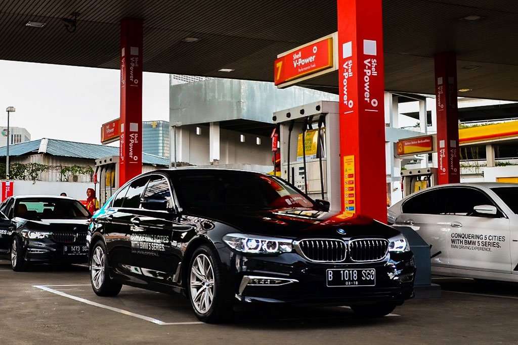 Carvaganza Menangkan Lomba Irit BMW 520i Jakarta-Surabaya Carvaganza Menangkan Lomba Irit BMW 520i Jakarta-Surabaya