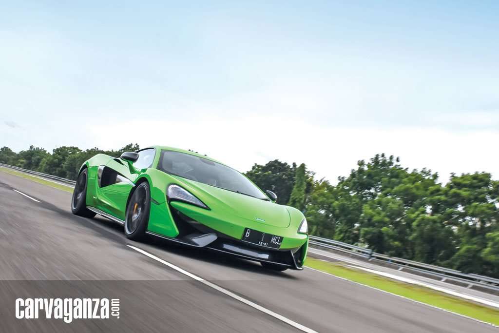 McLaren 570 S Coupe, Driving Thrills McLaren 570 S Coupe, Driving Thrills