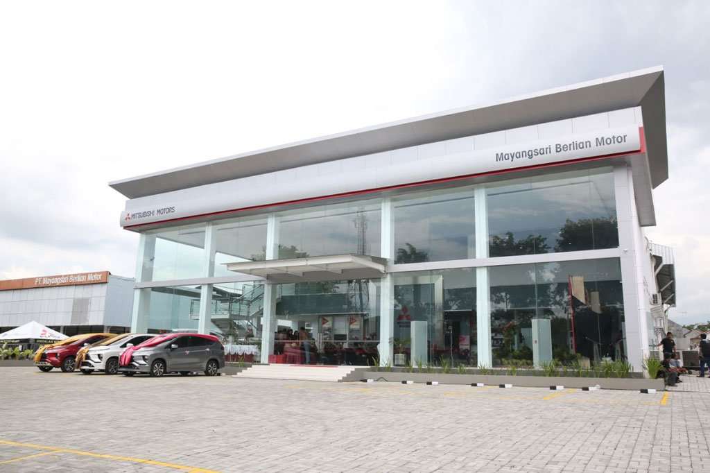Mitsubishi Resmikan Dealer ke-112 di Banyuwangi Mitsubishi Resmikan Dealer ke-112 di Banyuwangi