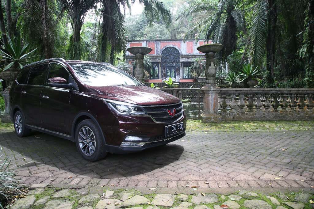 Wuling Pasang Target Penjualan 30 Ribu Unit di 2018 Wuling Pasang Target Penjualan 30 Ribu Unit di 2018