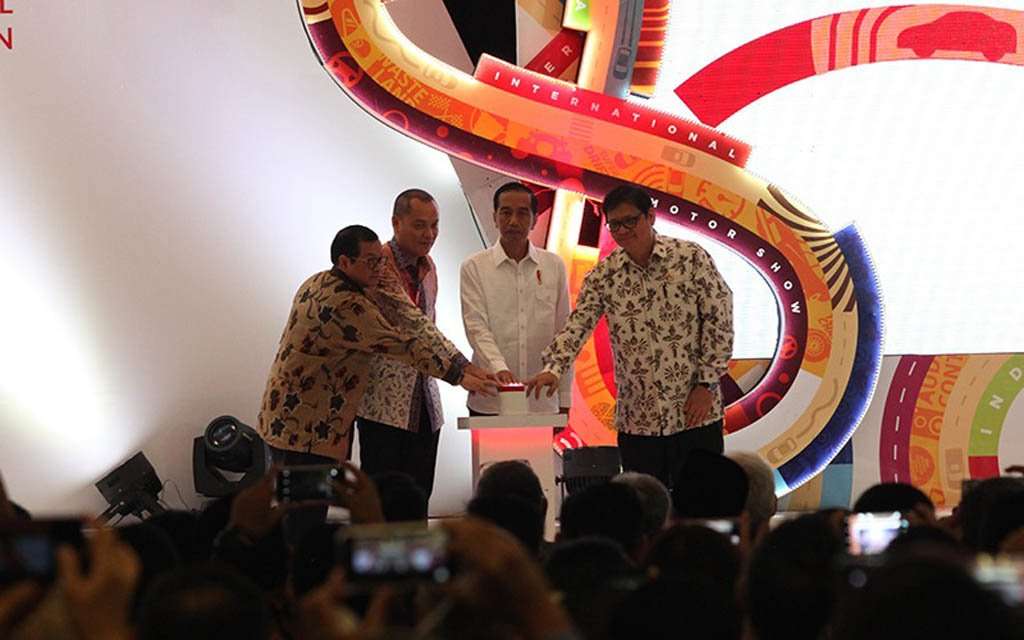 Buka IIMS 2018, Jokowi Harapkan Revolusi Industri Otomotif Buka IIMS 2018, Jokowi Harapkan Revolusi Industri Otomotif