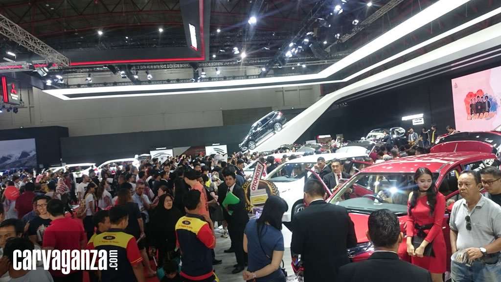 Akhir Pekan Minggu Pertama, IIMS 2018 Dipadati Pengunjung Akhir Pekan Minggu Pertama, IIMS 2018 Dipadati Pengunjung
