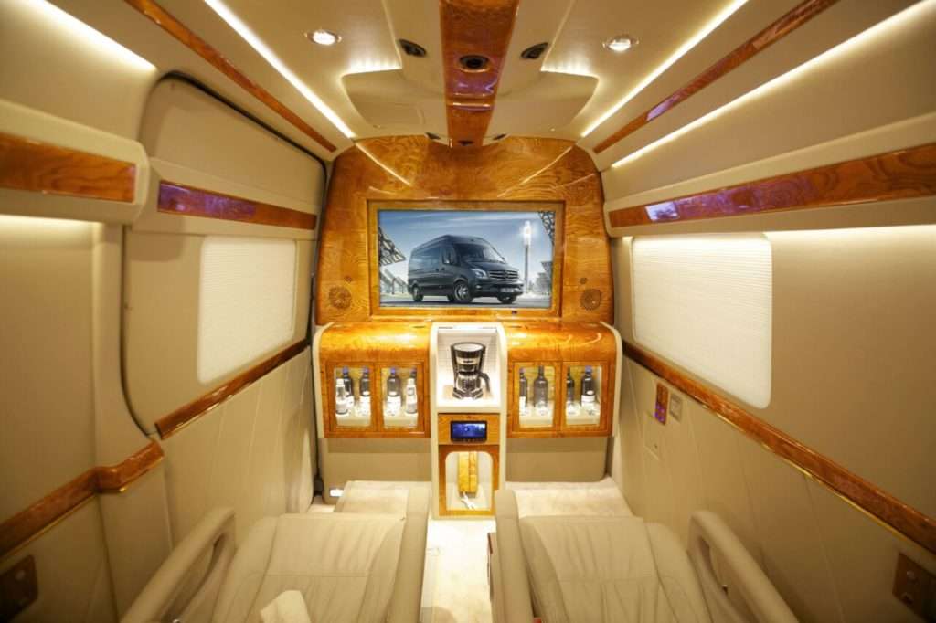 Mercy Rasa Kabin First Class Pesawat Terbang Mercy Rasa Kabin First Class Pesawat Terbang