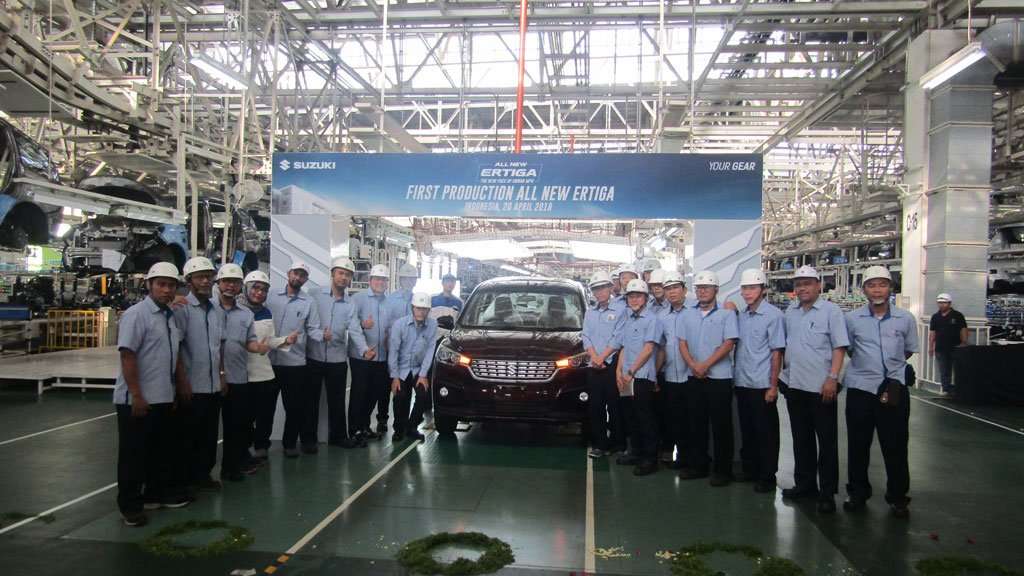 Suzuki Mulai Produksi New Ertiga di Cikarang Suzuki Mulai Produksi New Ertiga di Cikarang