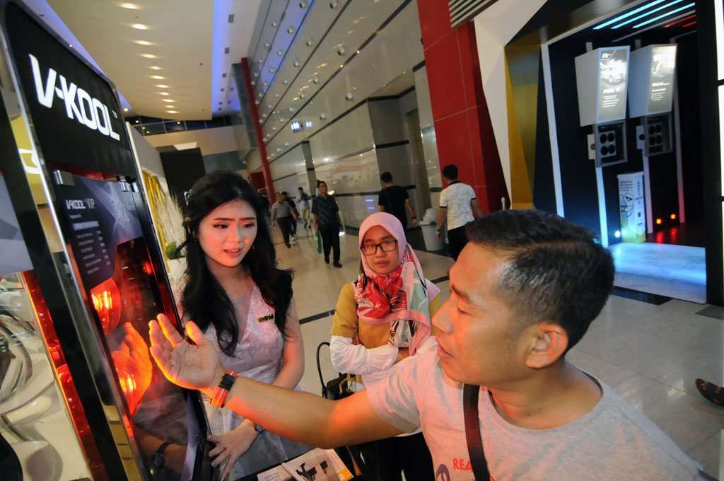 Keunggulan V-Kool Bisa Langsung Diuji Pengunjung di IIMS 2018 Keunggulan V-Kool Bisa Langsung Diuji Pengunjung di IIMS 2018