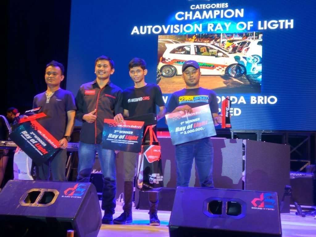 Honda Brio Milik Wanpis Juara Autovision Ray of Light di Makasar Honda Brio Milik Wanpis Juara Autovision Ray of Light di Makasar