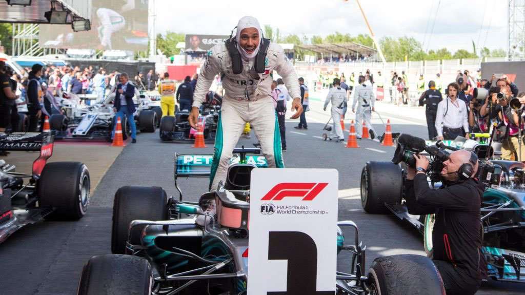 F1: Hamilton Perluas Jarak dari Vettel di Klasemen F1: Hamilton Perluas Jarak dari Vettel di Klasemen