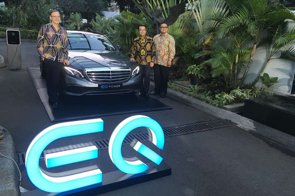 Mercedes-Benz Terus Kenalkan Teknologi EQ ke Konsumen Indonesia Mercedes-Benz Terus Kenalkan Teknologi EQ ke Konsumen Indonesia