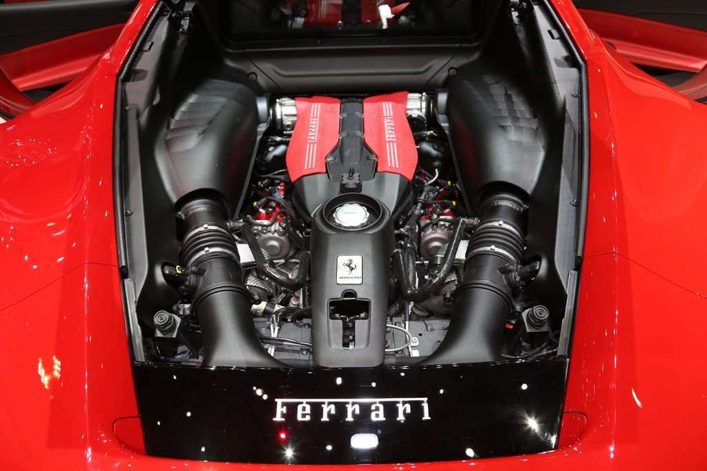 Hattrik, Mesin V8 Ferrari Raih Engine Of The Year Award