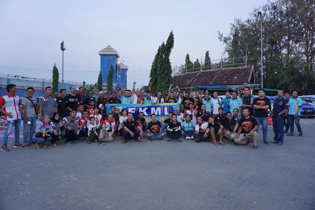 Indonesia City Club Gandeng FKML Bagi-Bagi Takjil dan Buka Bersama Indonesia City Club Gandeng FKML Bagi-Bagi Takjil dan Buka Bersama