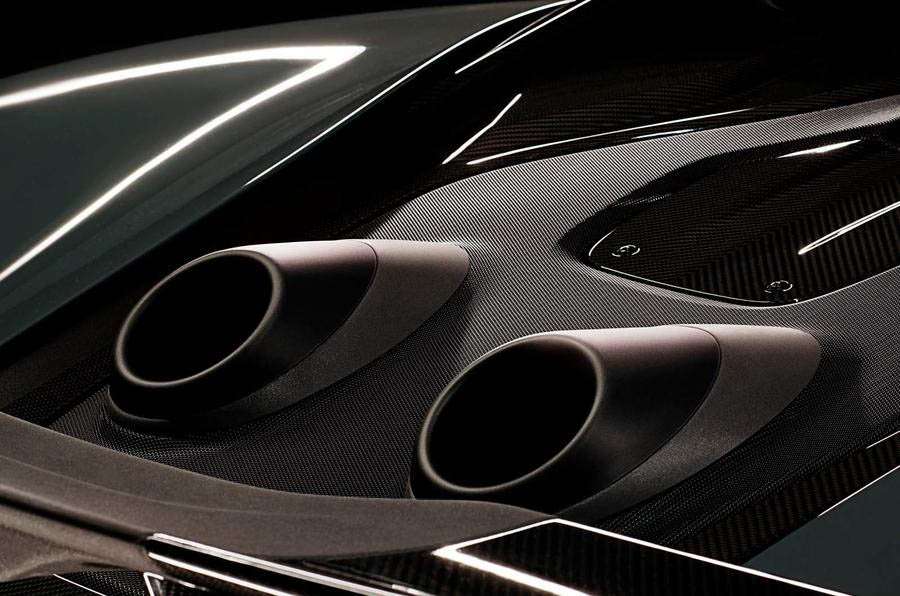 Knalpot Tinggi McLaren 570LT akan Manjakan Telinga Pengemudinya Knalpot Tinggi McLaren 570LT akan Manjakan Telinga Pengemudinya