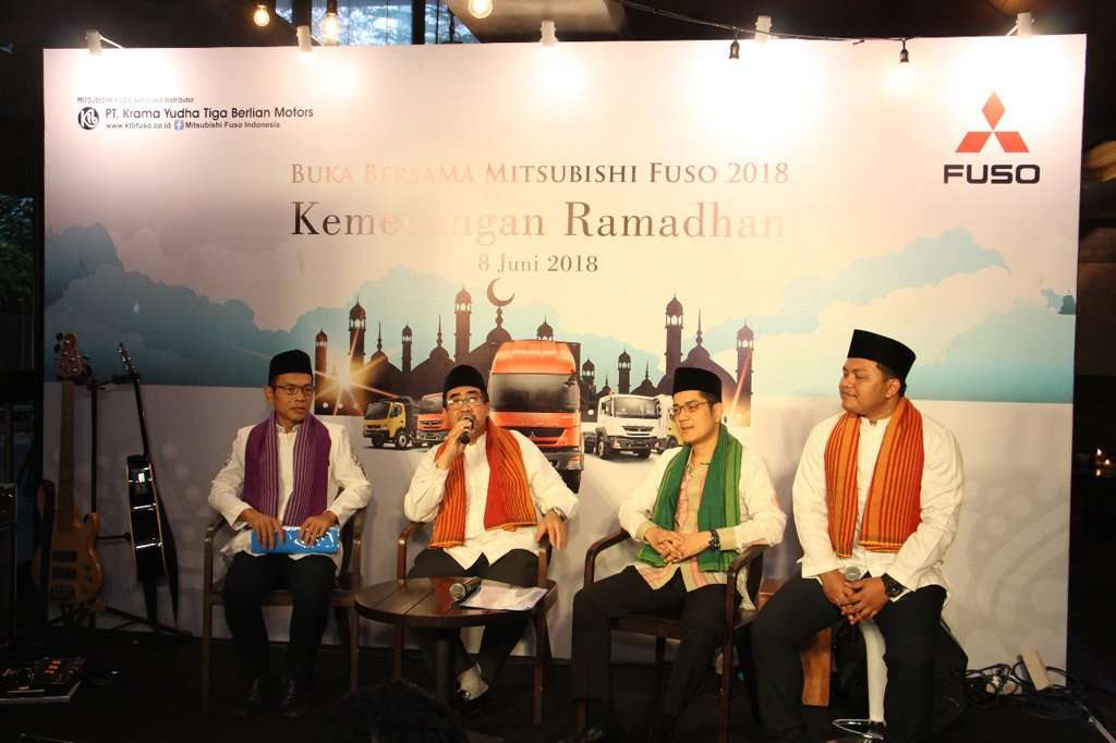 Mitsubishi Fuso Masih Jadi Penguasa Pasar Komersial Mitsubishi Fuso Masih Jadi Penguasa Pasar Komersial