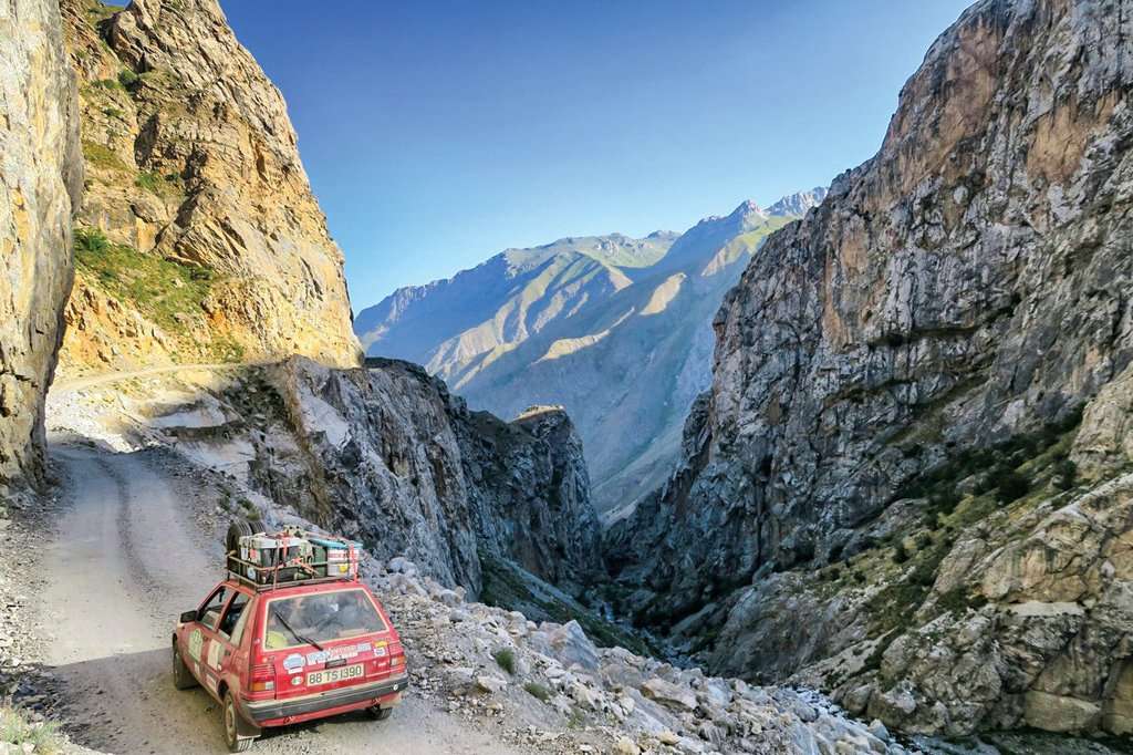 FEATURE: Mongol Rally, Ultimate Driving Adventure FEATURE: Mongol Rally, Ultimate Driving Adventure
