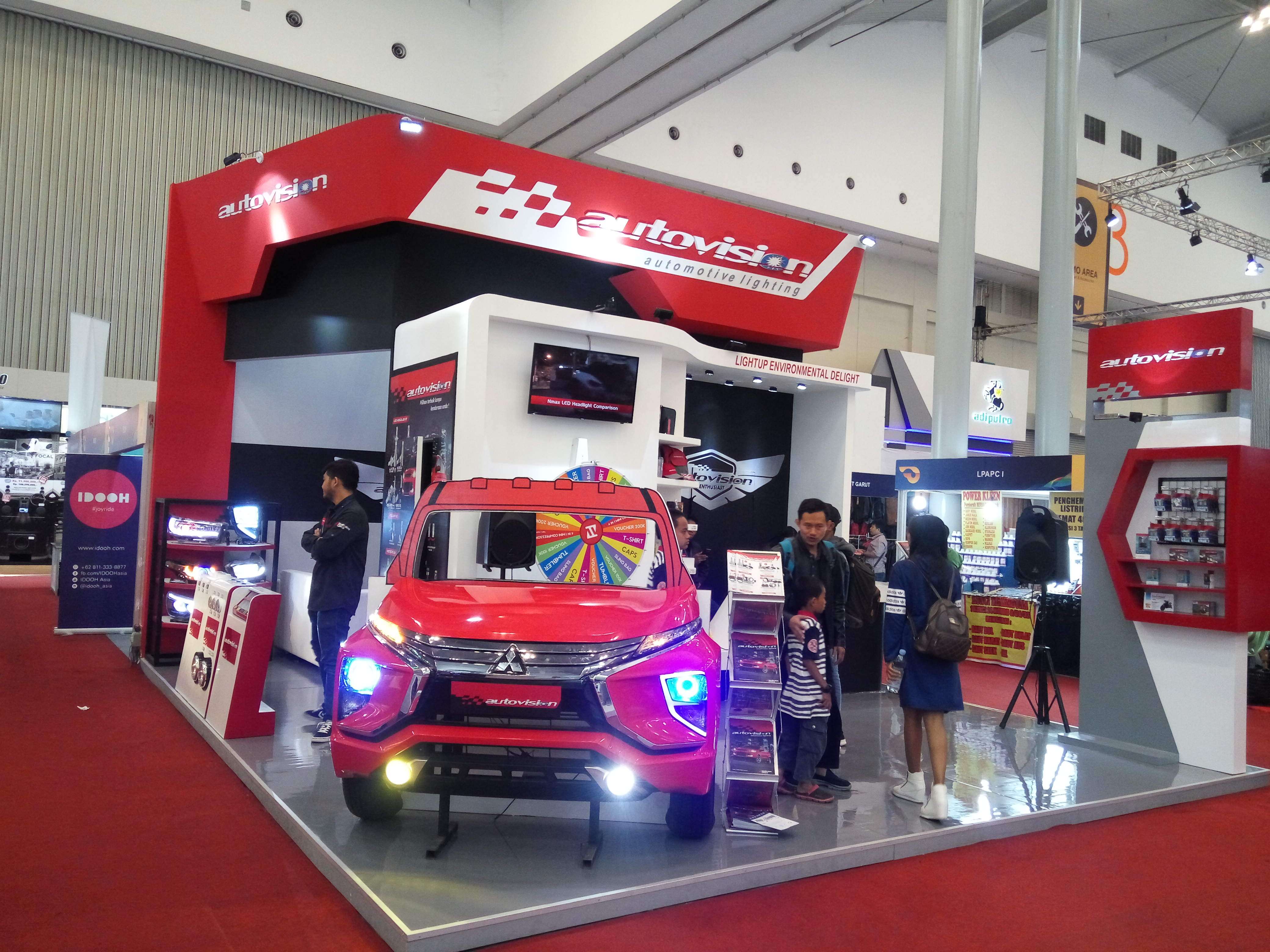 LED Nano X5 Jadi Bintang Autovision di GIIAS 2018 LED Nano X5 Jadi Bintang Autovision di GIIAS 2018