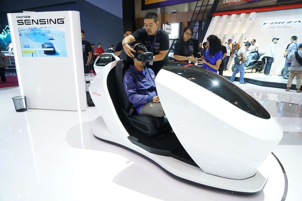 HPM Bawa Perangkat Honda Sensing Simulator di GIIAS 2018 HPM Bawa Perangkat Honda Sensing Simulator di GIIAS 2018