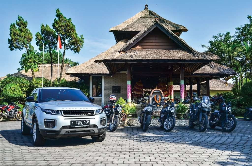 Land Rover Range Rover Evoque 2.0, Exotism SUV Land Rover Range Rover Evoque 2.0, Exotism SUV