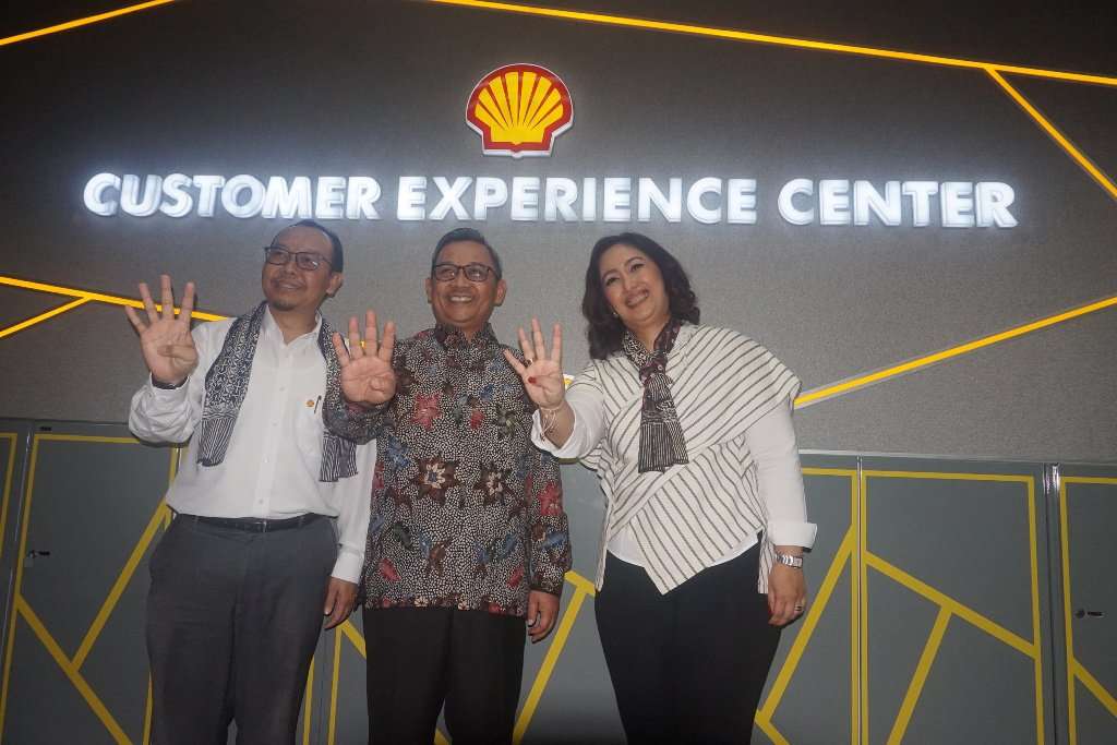 Shell Lubricants Indonesia Resmikan Customer Experience Center Shell Lubricants Indonesia Resmikan Customer Experience Center