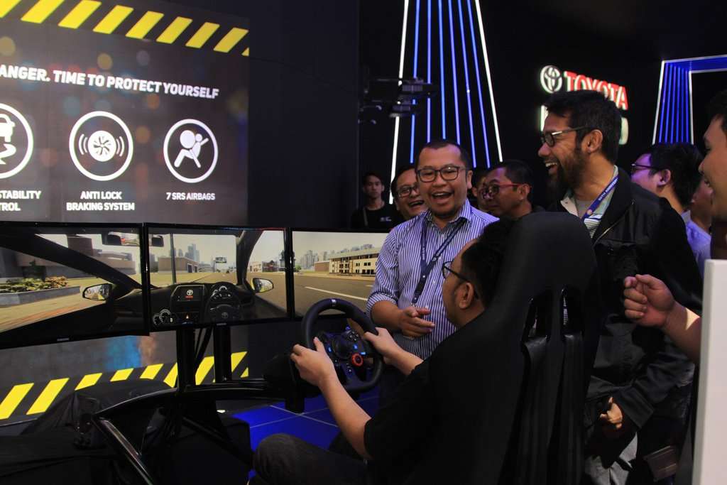 Toyota Ajak Anak Muda Peduli Keselamatan Berkendara Toyota Ajak Anak Muda Peduli Keselamatan Berkendara