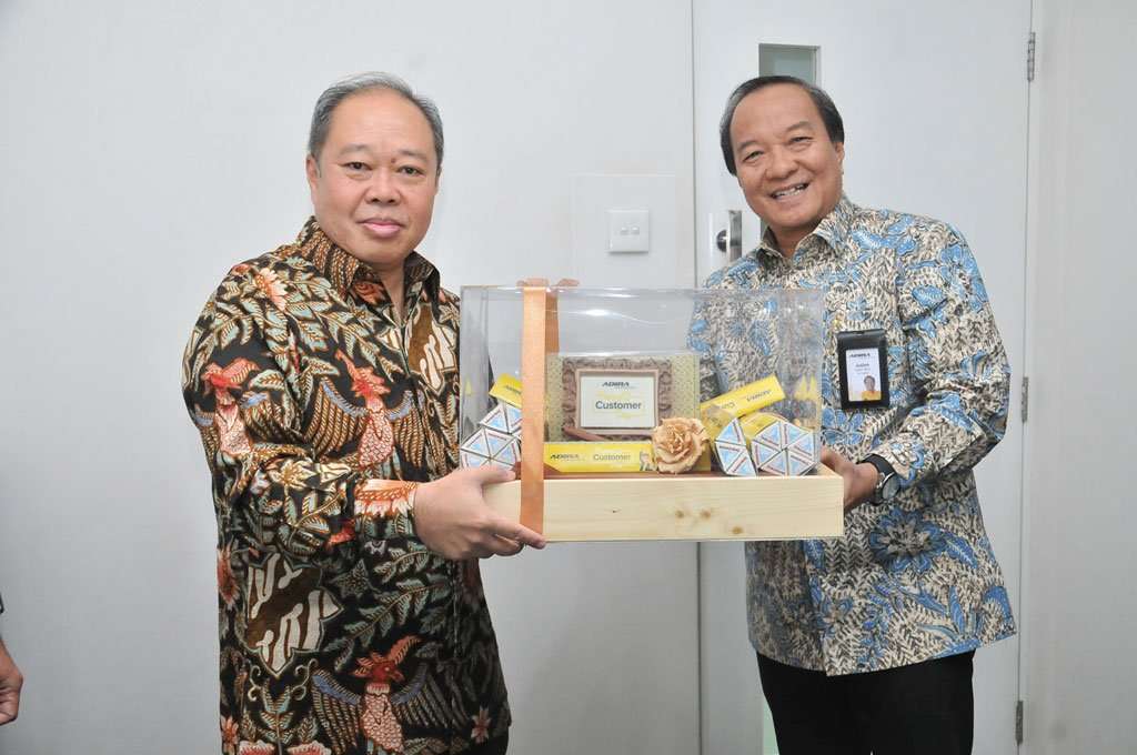Petinggi Adira Insurance Sambangi Langsung Pelanggan di Customer Day 2018 Petinggi Adira Insurance Sambangi Langsung Pelanggan di Customer Day 2018