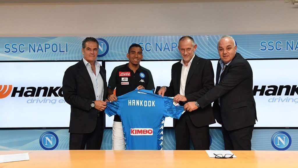 Hankook Tire Sponsori Klub Seri A Italia Napoli Hankook Tire Sponsori Klub Seri A Italia Napoli