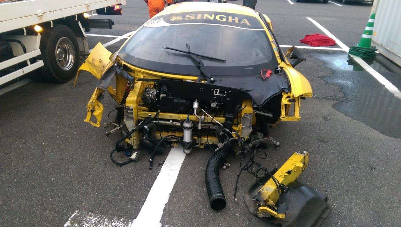 Kecelakaan Fatal di Suzuka, Adit Tak Bisa Balapan di Singapura Kecelakaan Fatal di Suzuka, Adit Tak Bisa Balapan di Singapura