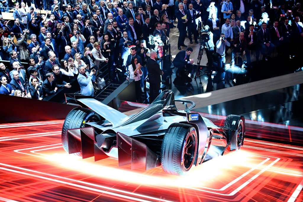 Nissan Mulai Debutnya di Formula E Desember Mendatang Nissan Mulai Debutnya di Formula E Desember Mendatang