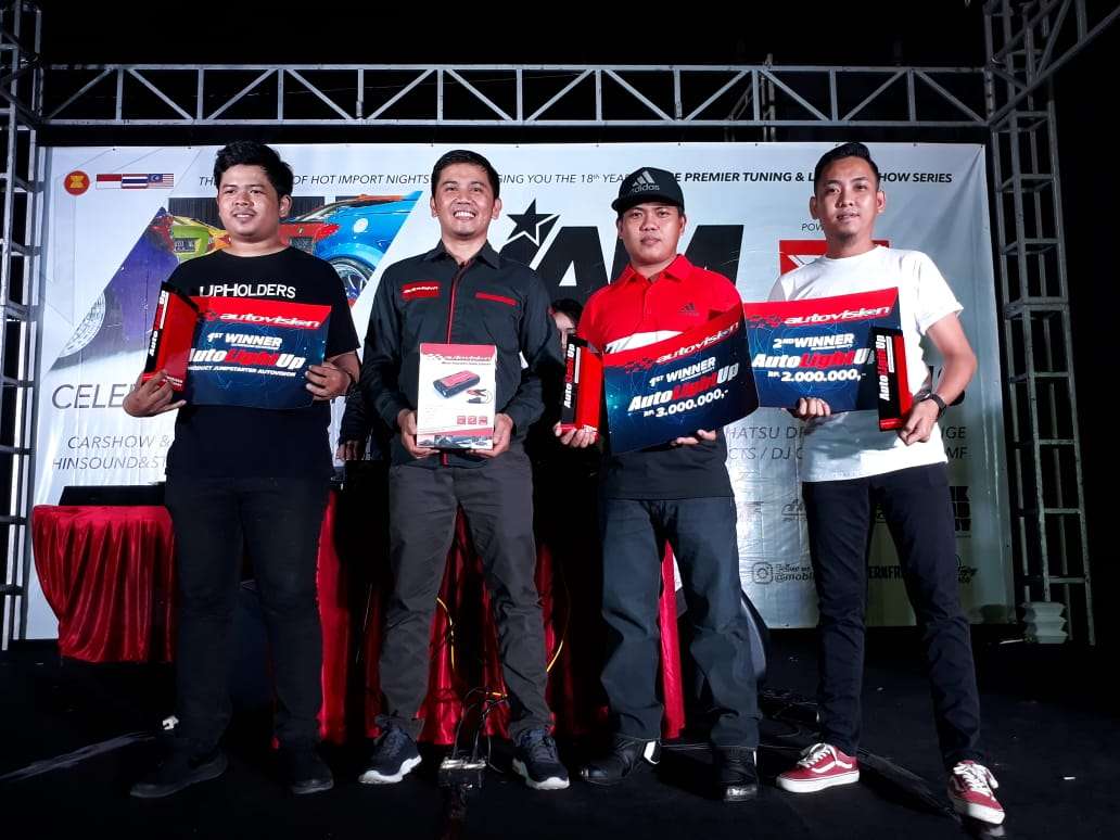 Honda Kuasai Kontes Autovision Auto Light Up di Makassar Honda Kuasai Kontes Autovision Auto Light Up di Makassar
