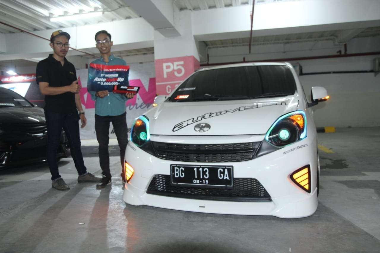 Toyota Agya Afis Menjadi Pemenang Kontes Autovision Ke 13 Di Palembang