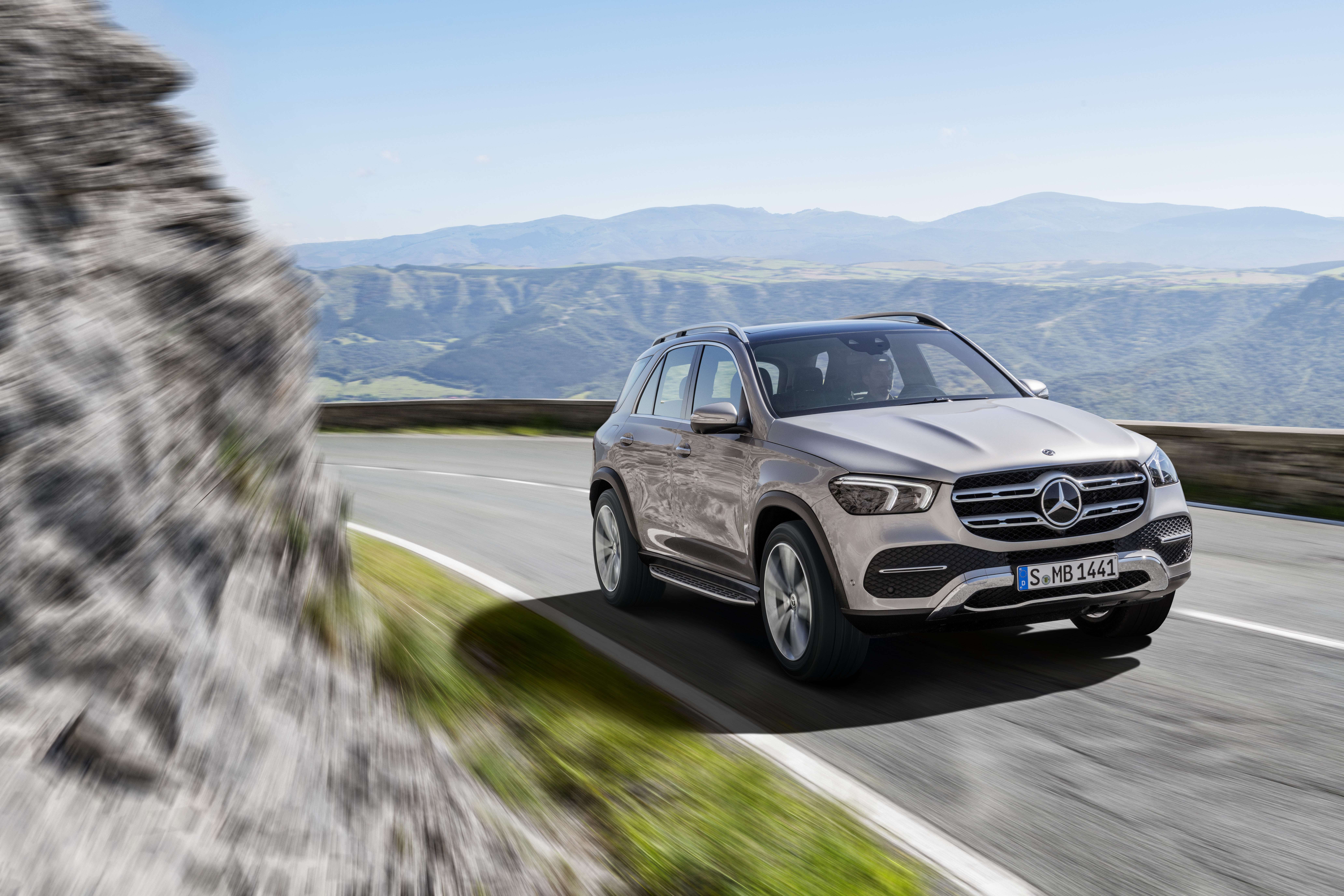 Mobil-Mobil Pilihan Paris Motor Show 2018 Mobil-Mobil Pilihan Paris Motor Show 2018