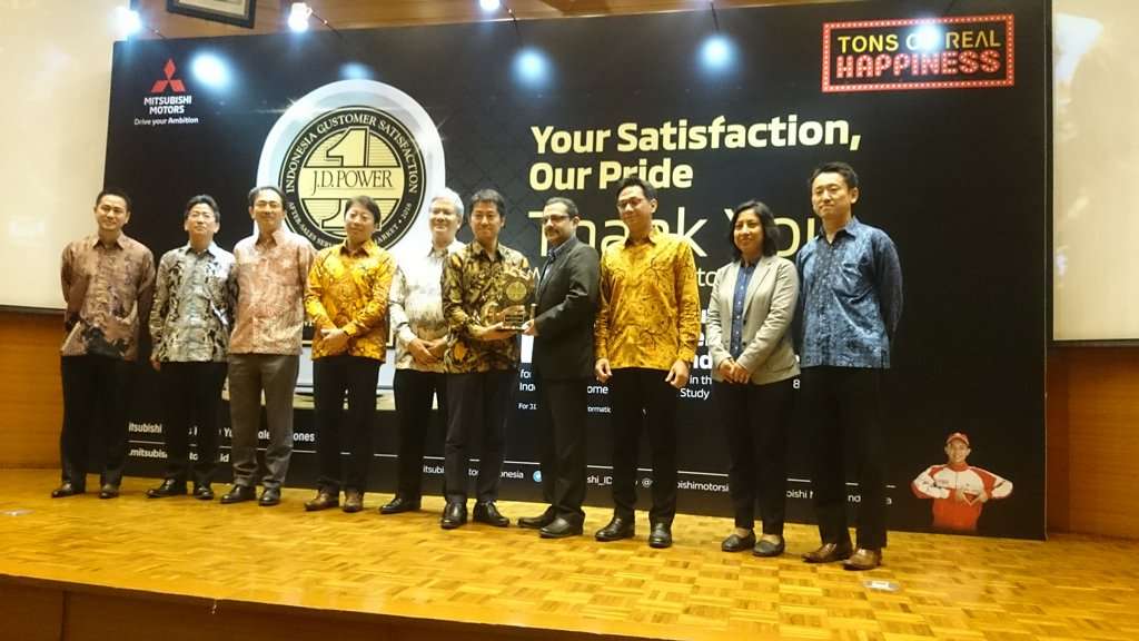 Mitsubishi Kembali Jadi yang Terbaik dalam Layanan Konsumen 2018 Mitsubishi Kembali Jadi yang Terbaik dalam Layanan Konsumen 2018