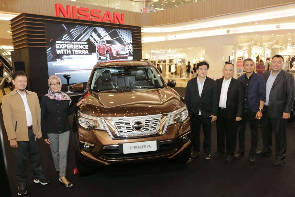 Yuk, Jajal Nissan Terra di Pakuwon Mall Surabaya Akhir Pekan Ini Yuk, Jajal Nissan Terra di Pakuwon Mall Surabaya Akhir Pekan Ini