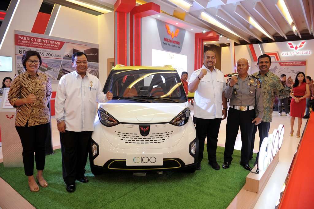 Wuling Boyong Cortez, Confero S, dan E100 di GIIAS Medan Auto Show Wuling Boyong Cortez, Confero S, dan E100 di GIIAS Medan Auto Show