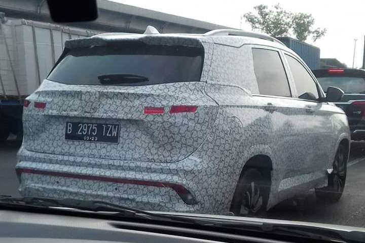 SPYSHOT: Wuling SUV Mulai Cicipi Aspal Indonesia SPYSHOT: Wuling SUV Mulai Cicipi Aspal Indonesia