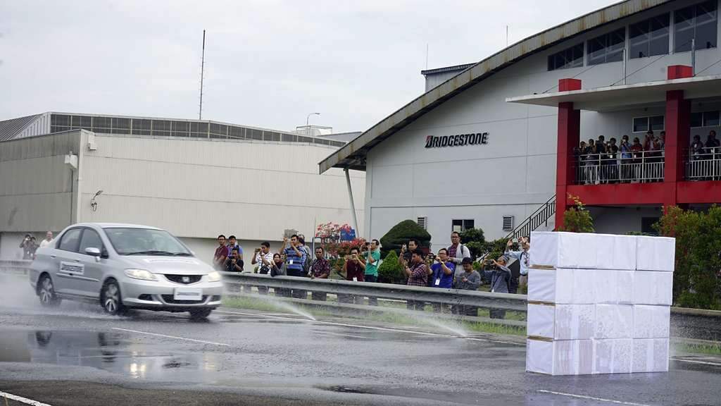 Bridgestone Indonesia Dukung ASEAN Automobile Safety Forum 2018 Bridgestone Indonesia Dukung ASEAN Automobile Safety Forum 2018