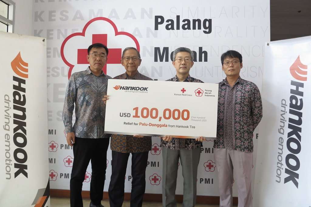 Hankook Tire Salurkan Bantuan Untuk Korban Bencana Palu-Donggala Hankook Tire Salurkan Bantuan Untuk Korban Bencana Palu-Donggala