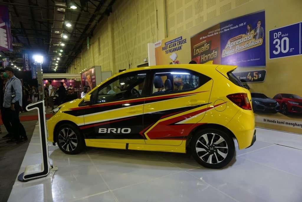 Striker Honda Brio Edisi Khusus IMX 2018, Cuma Rp 2 Juta Striker Honda Brio Edisi Khusus IMX 2018, Cuma Rp 2 Juta