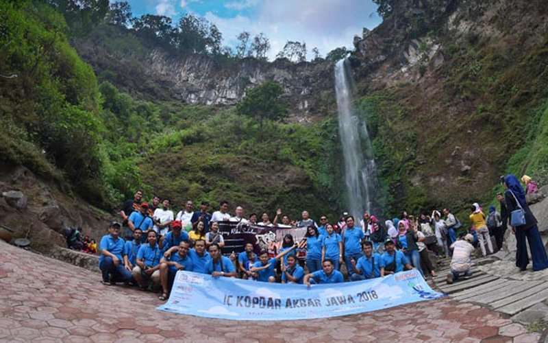 Innova Community Sumbang Buku dan Bersih-Bersih Gunung Bromo Innova Community Sumbang Buku dan Bersih-Bersih Gunung Bromo