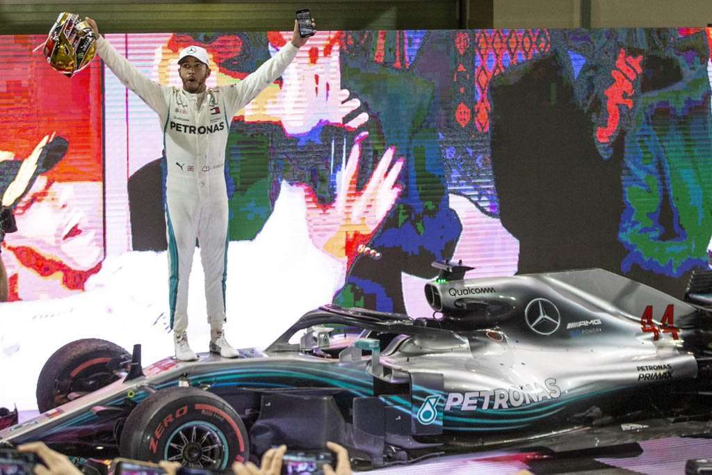 F1: Menang di Abu Dhabi, Ini Deretan Rekor Lewis Hamilton F1: Menang di Abu Dhabi, Ini Deretan Rekor Lewis Hamilton