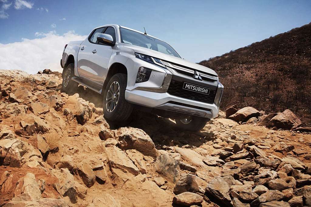 Lebih Tangguh dan Mewah, Begini Spesifikasi Mitsubishi Triton Terbaru Lebih Tangguh dan Mewah, Begini Spesifikasi Mitsubishi Triton Terbaru