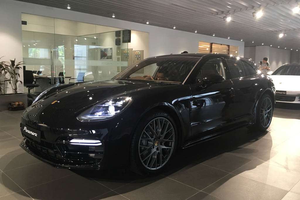 Awesome Porsche 2018 Panamera Sport Turismo Photo
